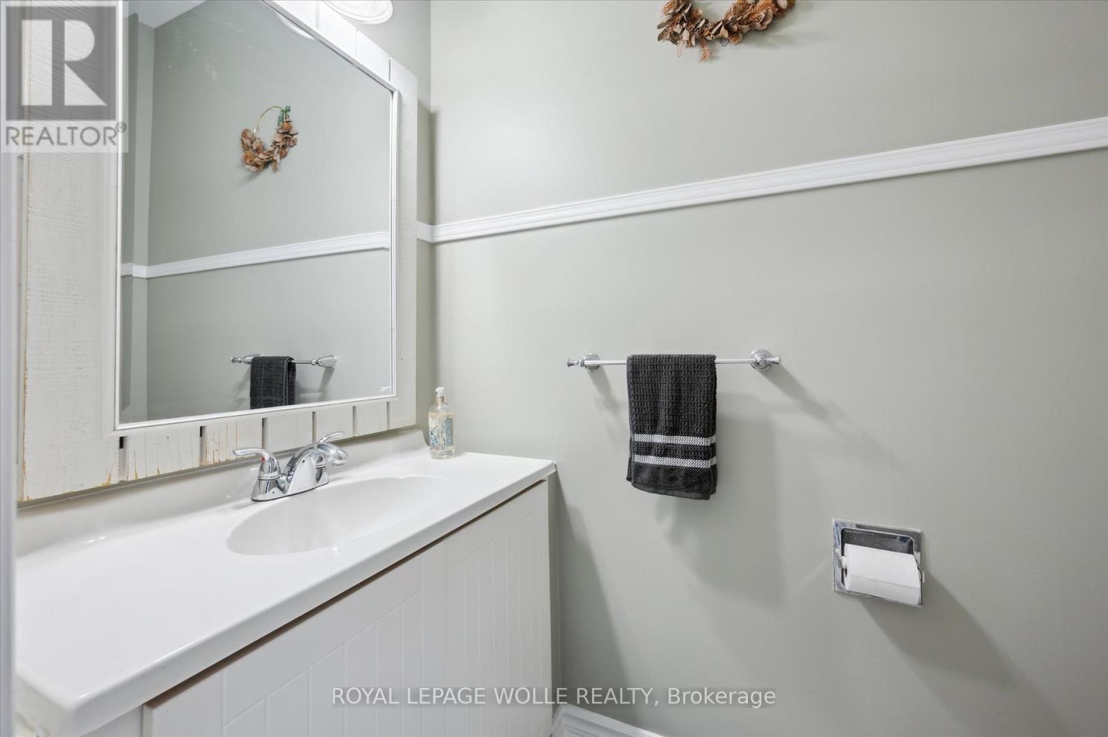 












31 DRIFTWOOD PLACE

,
Kitchener,




Ontario
N2N1W3

