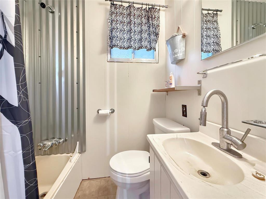 












68 4th Street S

,
Clear Lake,




Manitoba
R0J1N0

