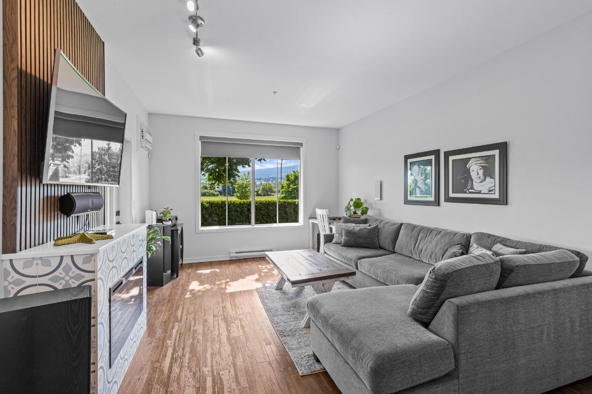 









3739


Casorso

Road, 111,
Kelowna,




BC
V1W 5E8

