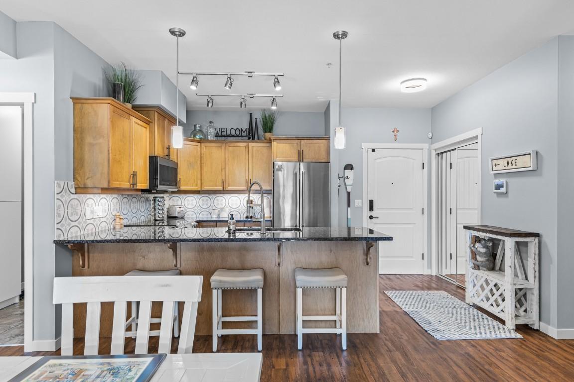 









3739


Casorso

Road, 111,
Kelowna,




BC
V1W 5E8

