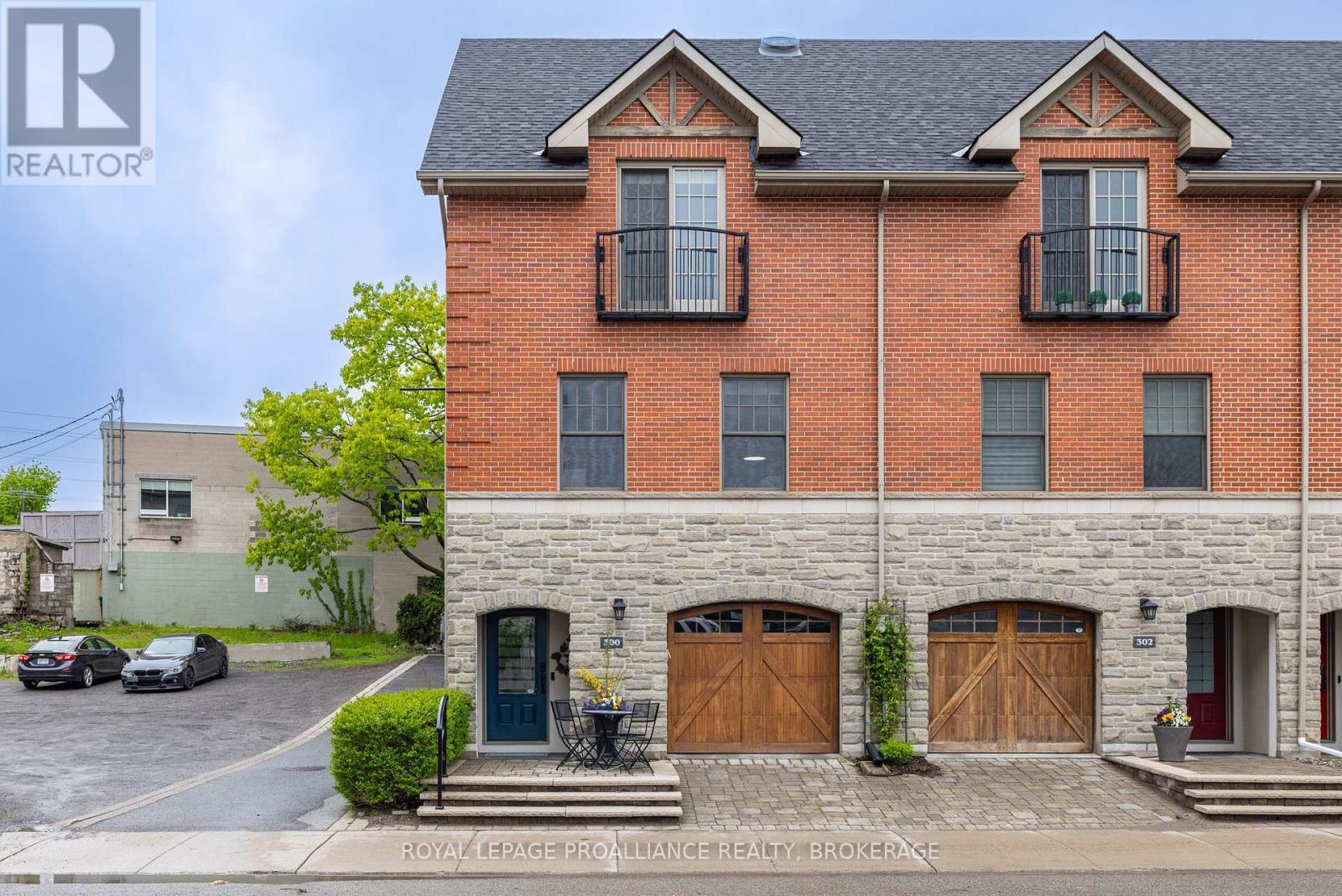 












300 WELLINGTON STREET

,
Kingston (East of Sir John A. Blvd),




Ontario
K7K2Z3

