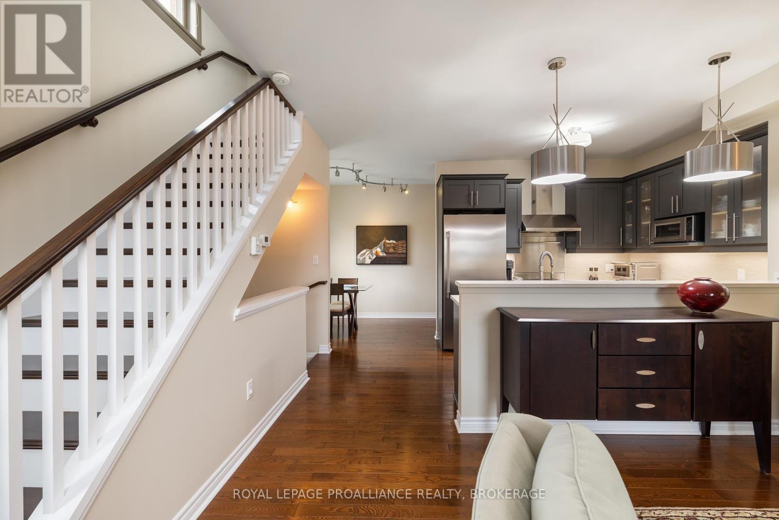 












300 WELLINGTON STREET

,
Kingston (East of Sir John A. Blvd),




Ontario
K7K2Z3

