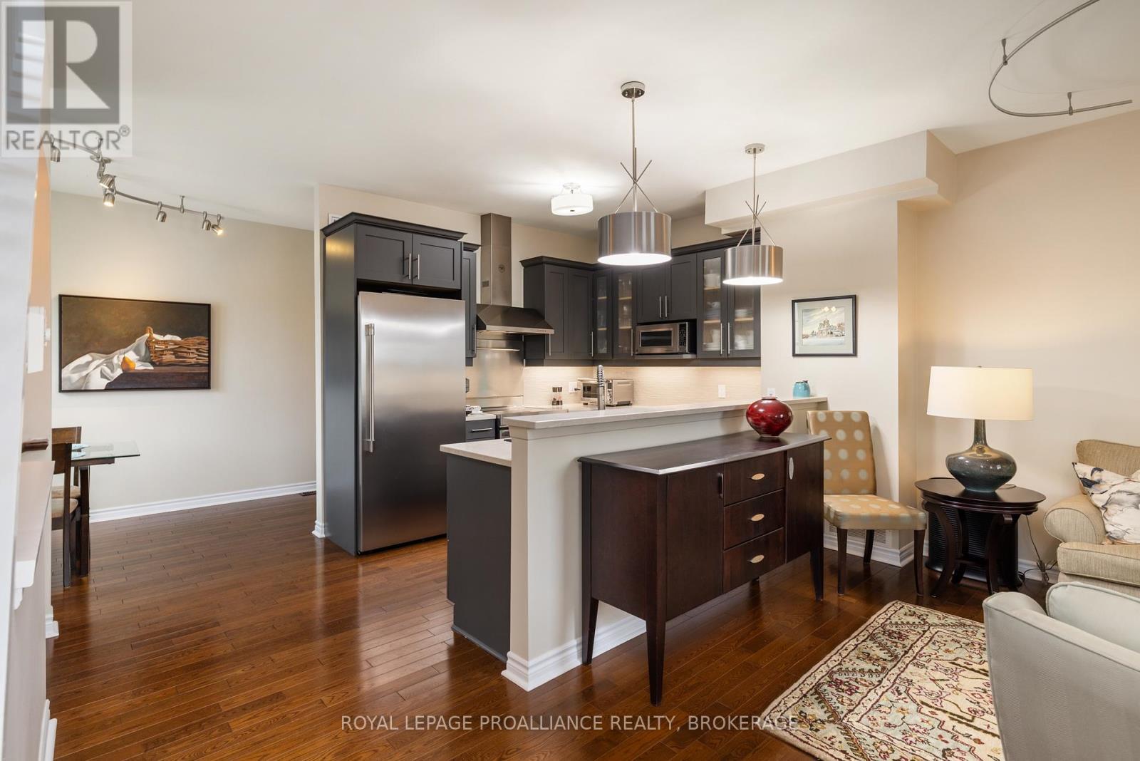 












300 WELLINGTON STREET

,
Kingston (East of Sir John A. Blvd),




Ontario
K7K2Z3


