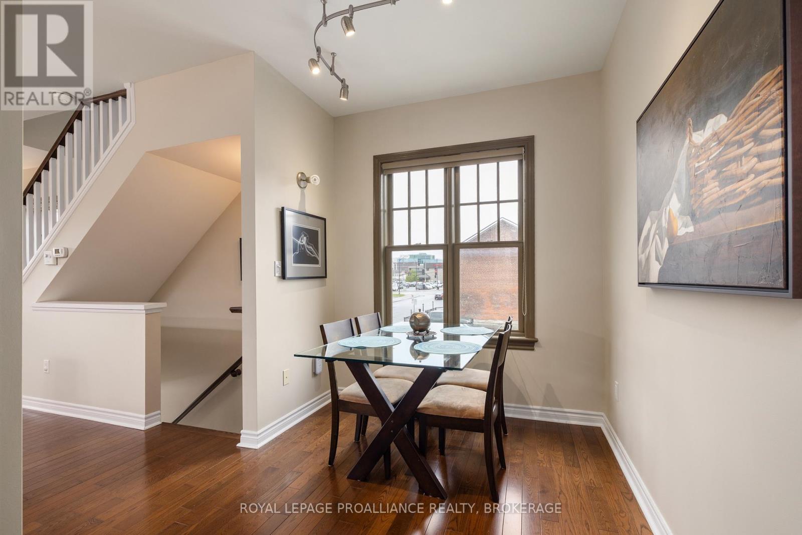 












300 WELLINGTON STREET

,
Kingston (East of Sir John A. Blvd),




Ontario
K7K2Z3

