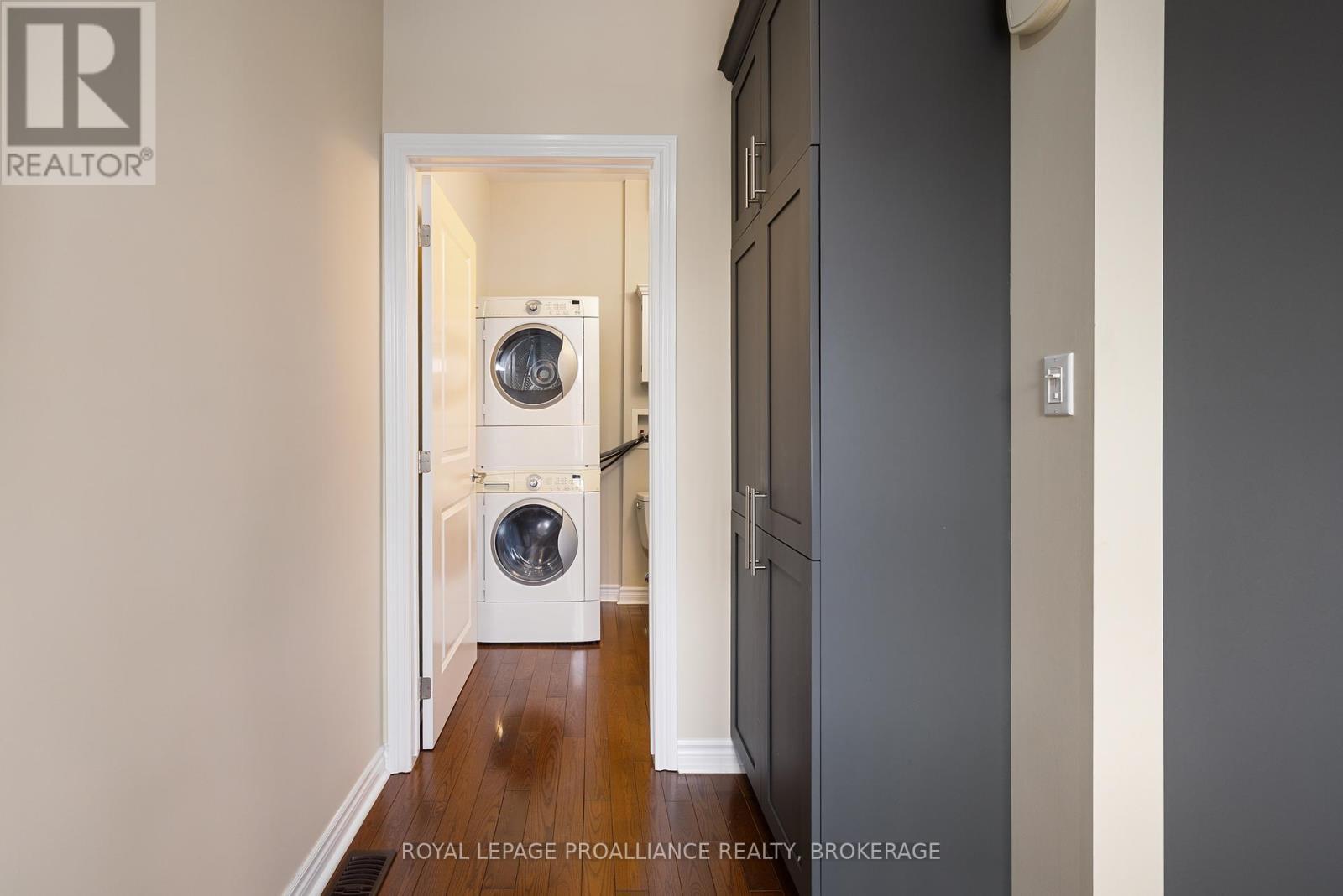 












300 WELLINGTON STREET

,
Kingston (East of Sir John A. Blvd),




Ontario
K7K2Z3

