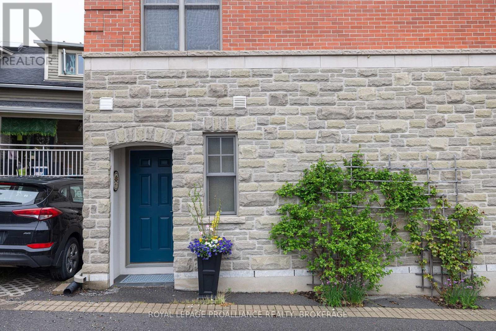 












300 WELLINGTON STREET

,
Kingston (East of Sir John A. Blvd),




Ontario
K7K2Z3

