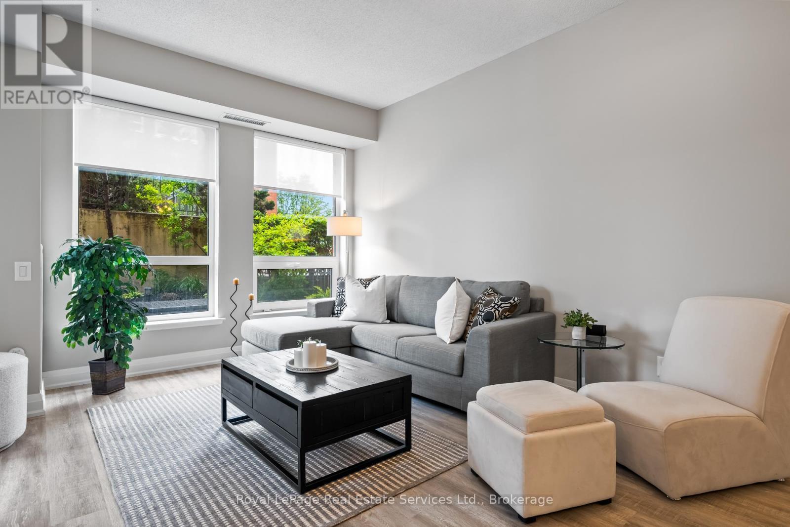 












105 - 60 OLD MILL ROAD

,
Oakville (OO Old Oakville),




Ontario
L6J7V9

