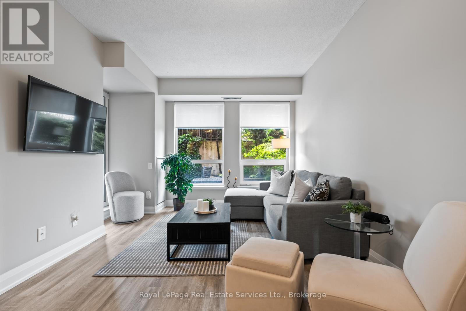 












105 - 60 OLD MILL ROAD

,
Oakville (OO Old Oakville),




Ontario
L6J7V9

