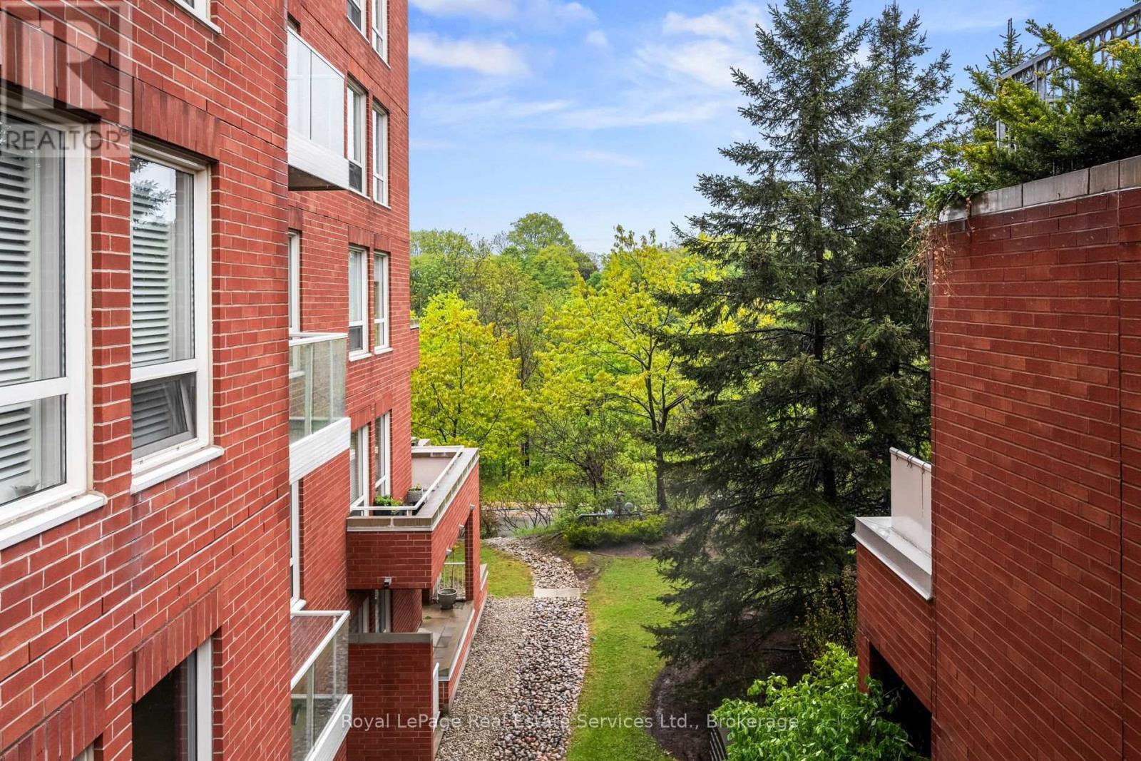 












105 - 60 OLD MILL ROAD

,
Oakville (OO Old Oakville),




Ontario
L6J7V9

