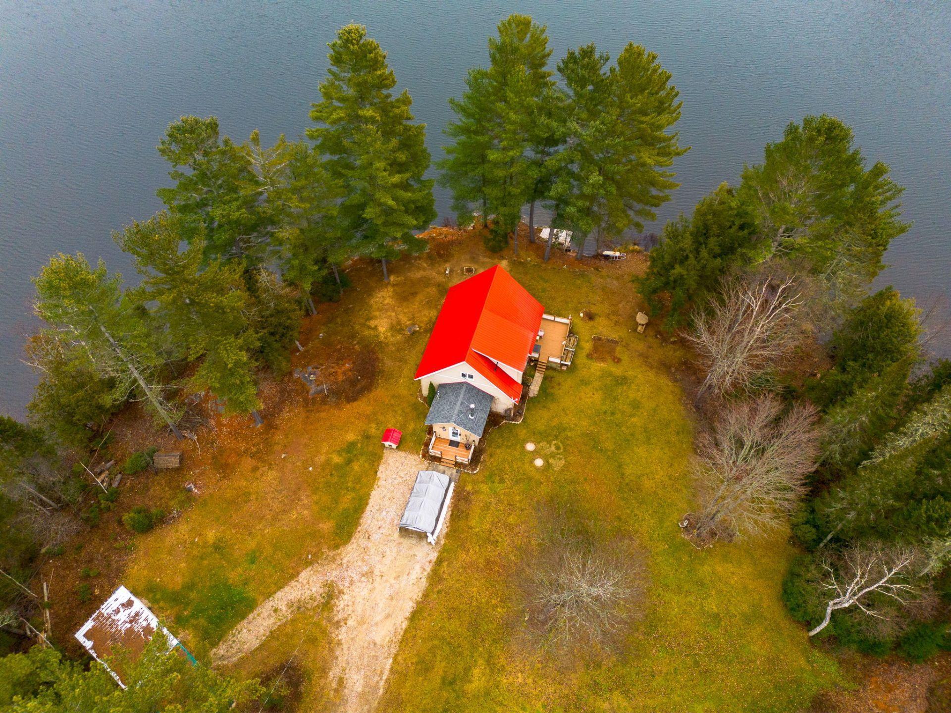 









637


Ch. du Lac-Cayamant

,
Cayamant,




QC
J0X1Y0

