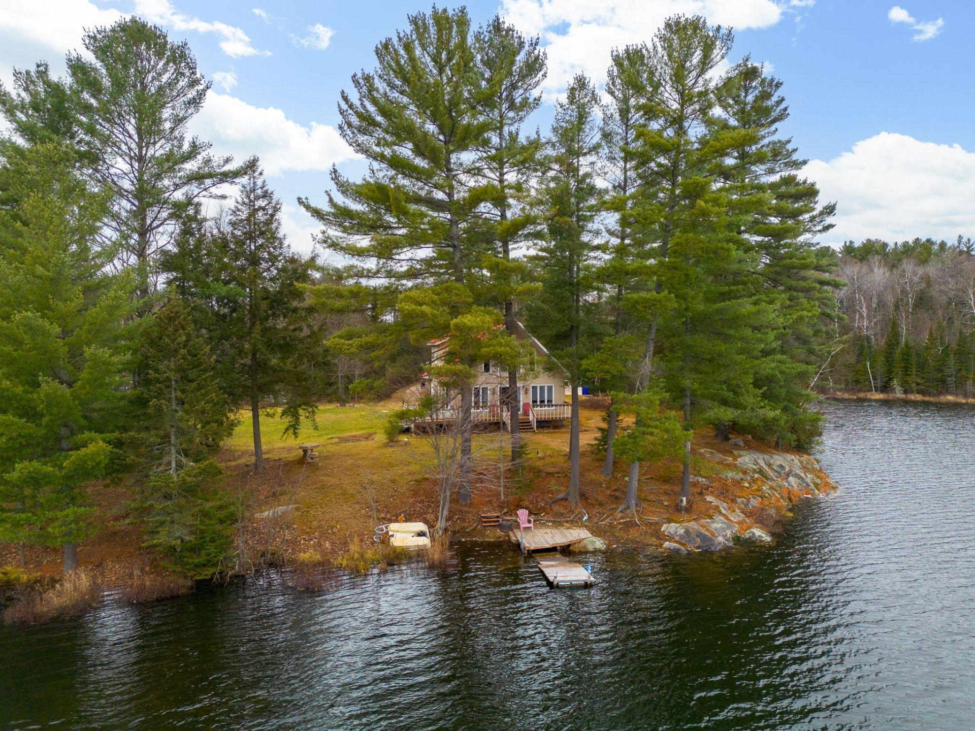 









637


Ch. du Lac-Cayamant

,
Cayamant,




QC
J0X1Y0

