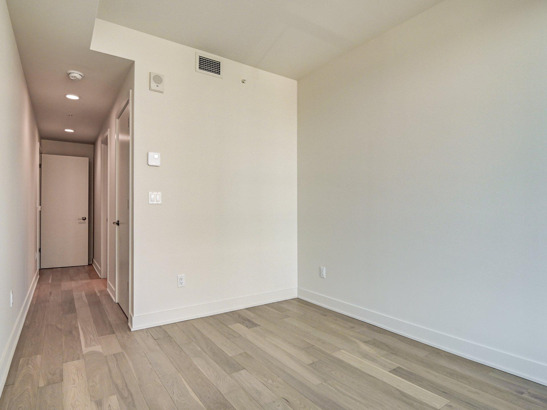 









1288


Rue St-Antoine O.

, 4905,
Montréal (Ville-Marie),




QC
H3C0X6

