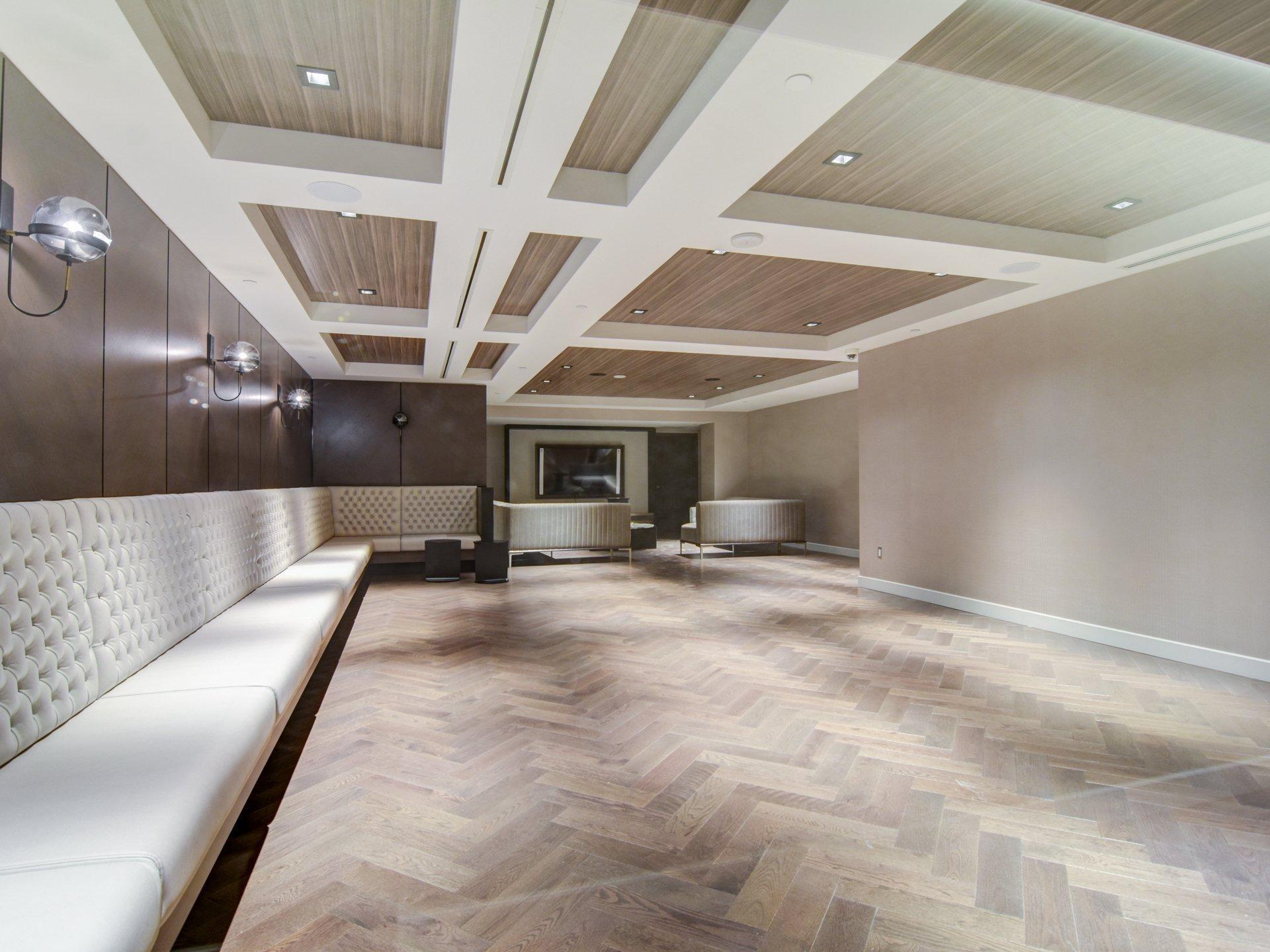 









1288


Rue St-Antoine O.

, 4905,
Montréal (Ville-Marie),




QC
H3C0X6

