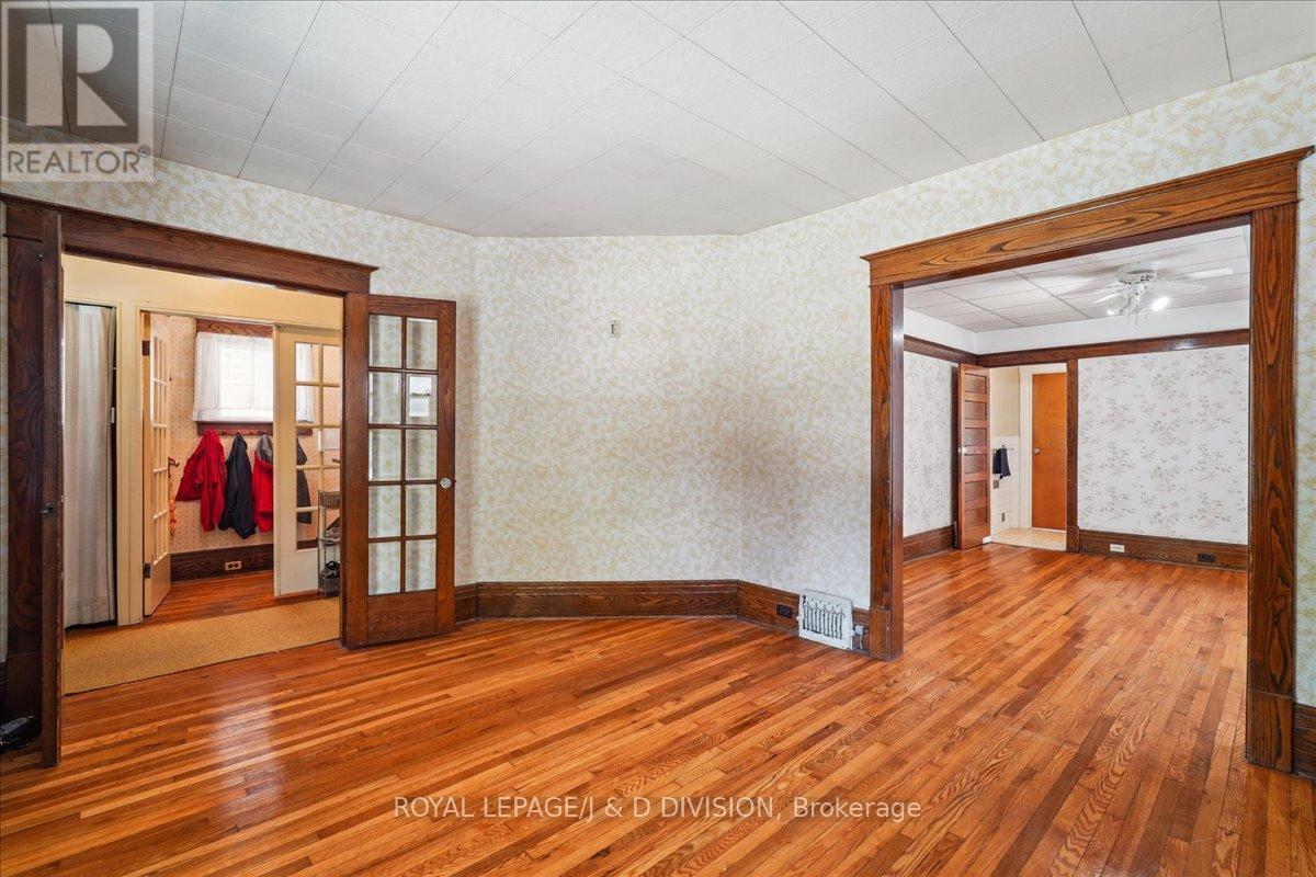 












172 BRIAR HILL AVENUE

,
Toronto,




Ontario
M4R1H9

