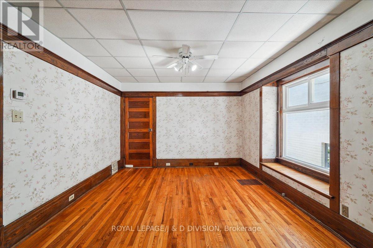












172 BRIAR HILL AVENUE

,
Toronto,




Ontario
M4R1H9

