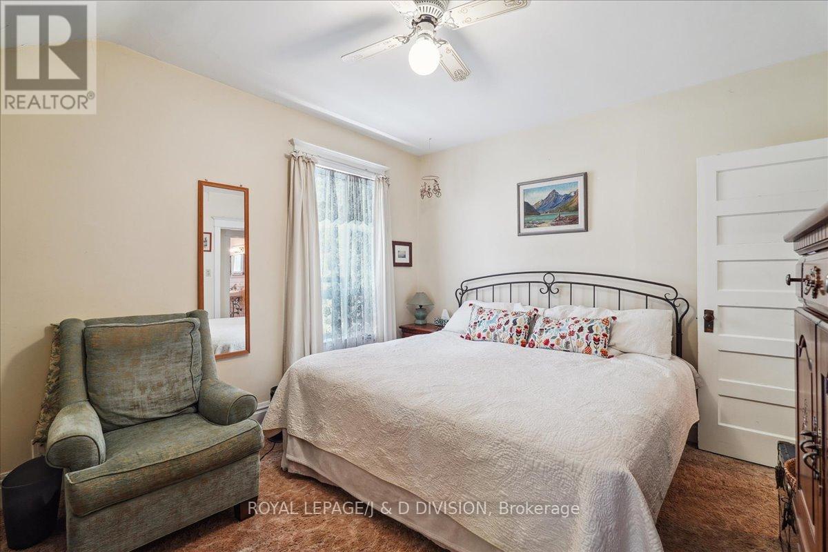 












172 BRIAR HILL AVENUE

,
Toronto,




Ontario
M4R1H9


