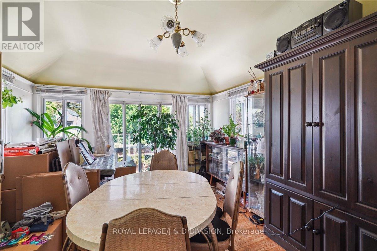 












172 BRIAR HILL AVENUE

,
Toronto,




Ontario
M4R1H9

