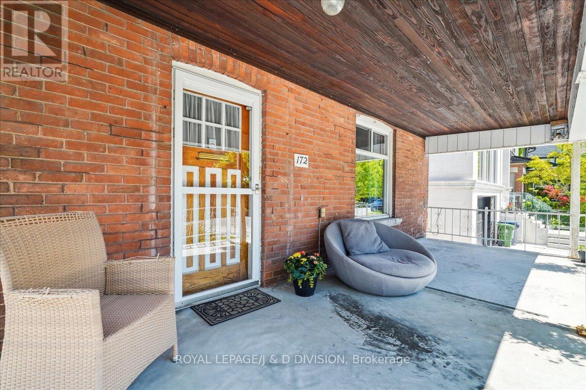 












172 BRIAR HILL AVENUE

,
Toronto,




Ontario
M4R1H9

