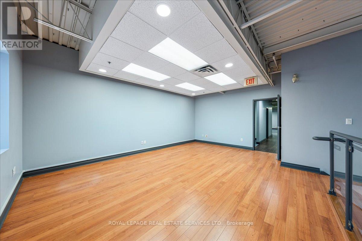 












6 - 355 HARRY WALKER PARKWAY

,
Newmarket,




Ontario
L3Y8V6

