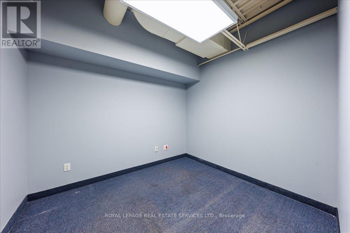 












6 - 355 HARRY WALKER PARKWAY

,
Newmarket,




Ontario
L3Y8V6

