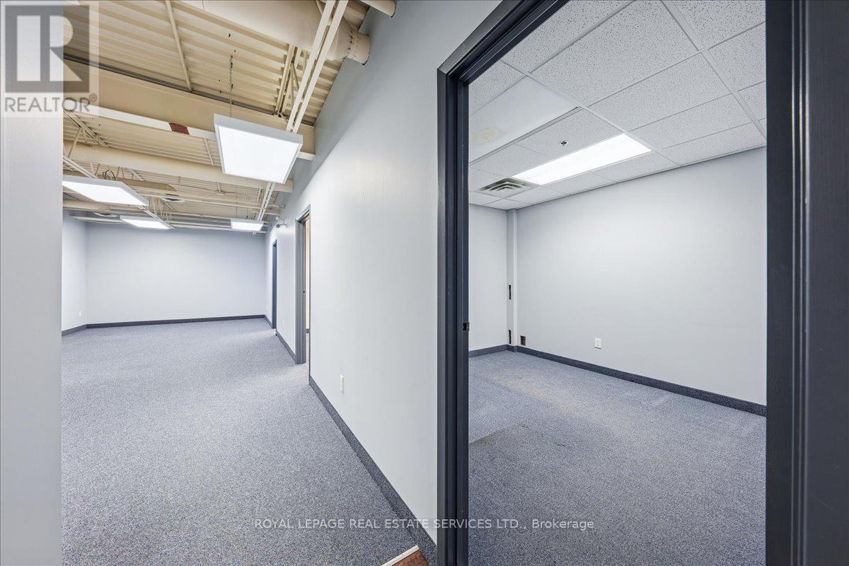 












6 - 355 HARRY WALKER PARKWAY

,
Newmarket,




Ontario
L3Y8V6

