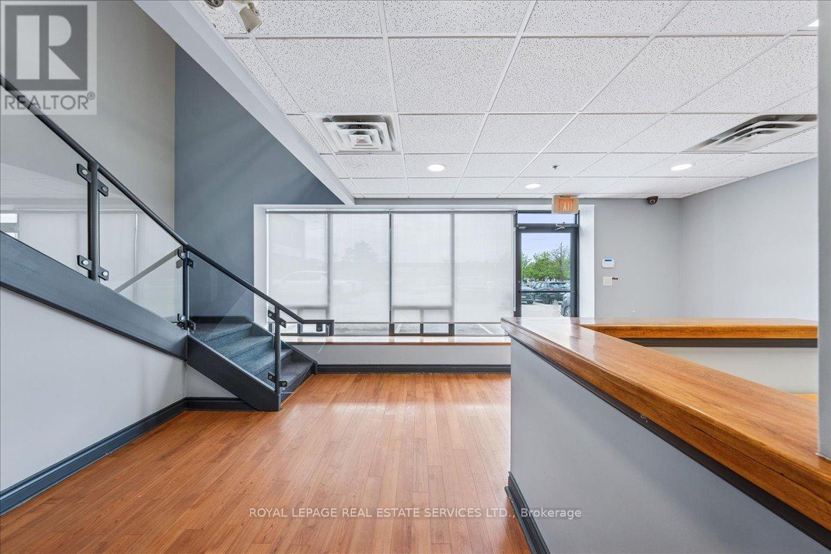 












6 - 355 HARRY WALKER PARKWAY

,
Newmarket,




Ontario
L3Y8V6

