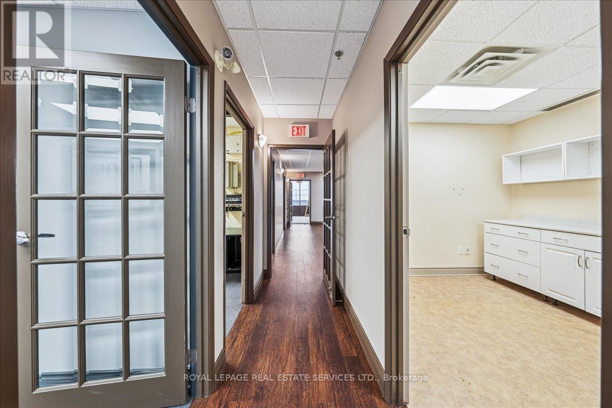 












6 - 355 HARRY WALKER PARKWAY

,
Newmarket,




Ontario
L3Y8V6

