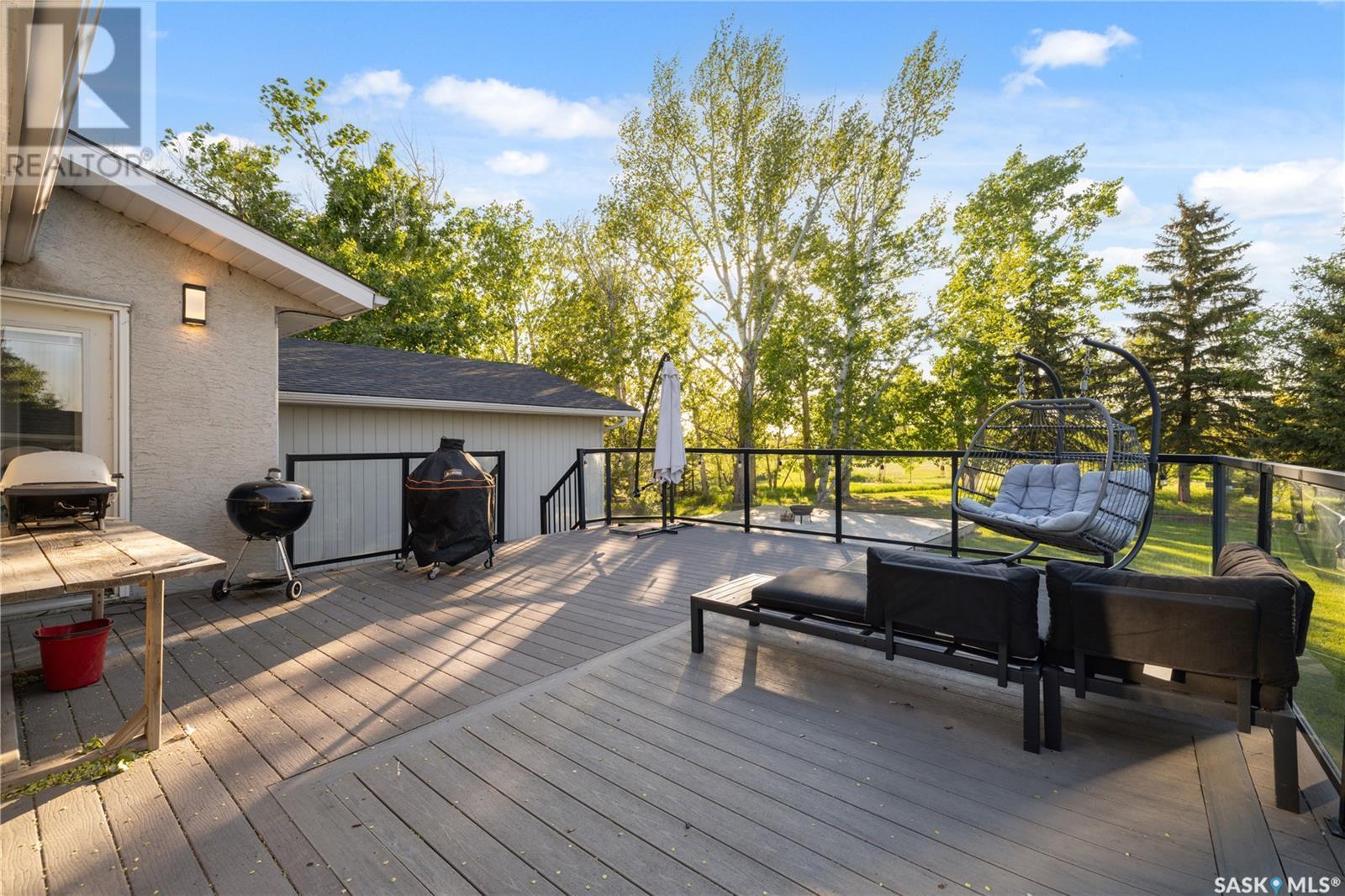 












11801 Hwy 48, Stutterheim Acreage

,
Edenwold Rm No. 158,




Saskatchewan
S4L5B1

