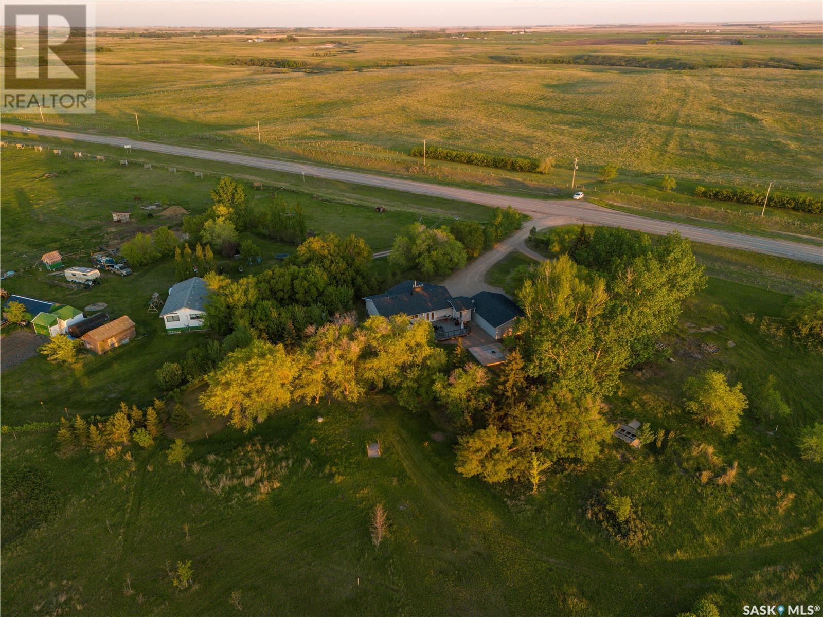 












11801 Hwy 48, Stutterheim Acreage

,
Edenwold Rm No. 158,




Saskatchewan
S4L5B1


