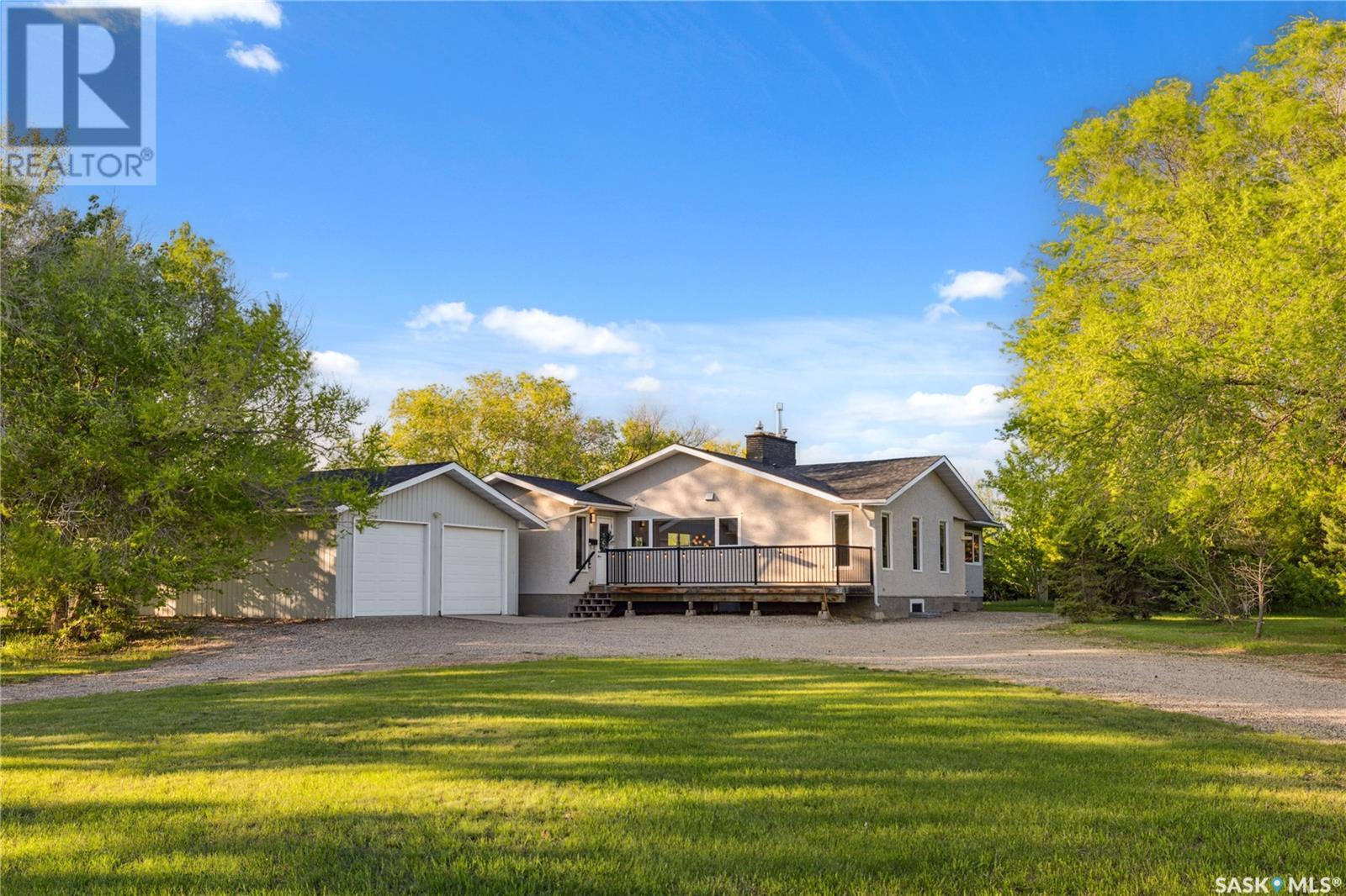 












11801 Hwy 48, Stutterheim Acreage

,
Edenwold Rm No. 158,




Saskatchewan
S4L5B1

