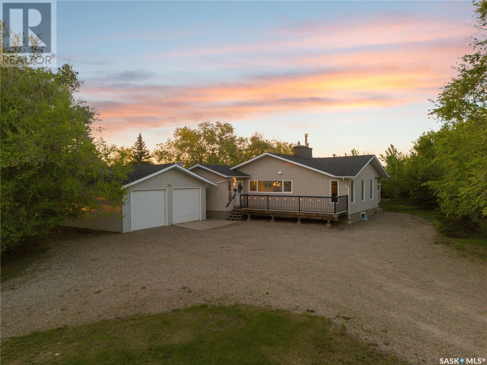 












11801 Hwy 48, Stutterheim Acreage

,
Edenwold Rm No. 158,




Saskatchewan
S4L5B1

