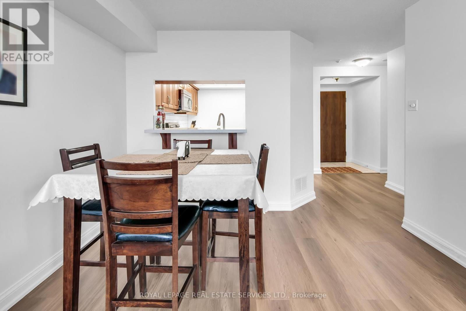 












708 - 24 HANOVER ROAD

,
Brampton,




Ontario
L6S5K8

