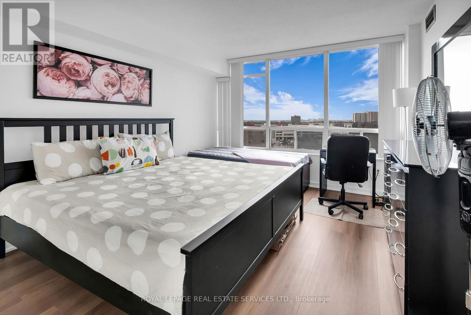 












708 - 24 HANOVER ROAD

,
Brampton,




Ontario
L6S5K8

