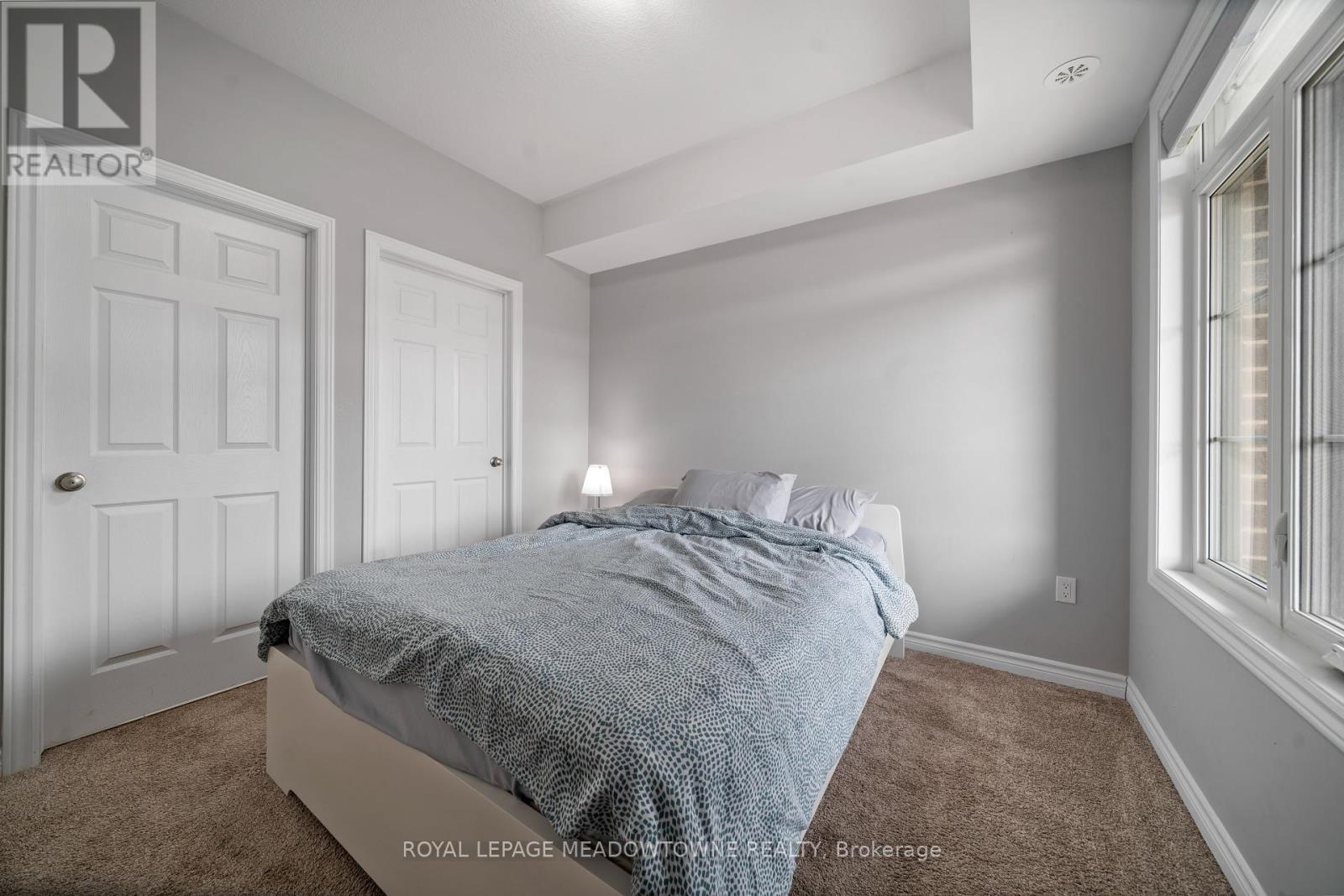 












6 - 182 OAT LANE

,
Kitchener,




Ontario
N2R0S8


