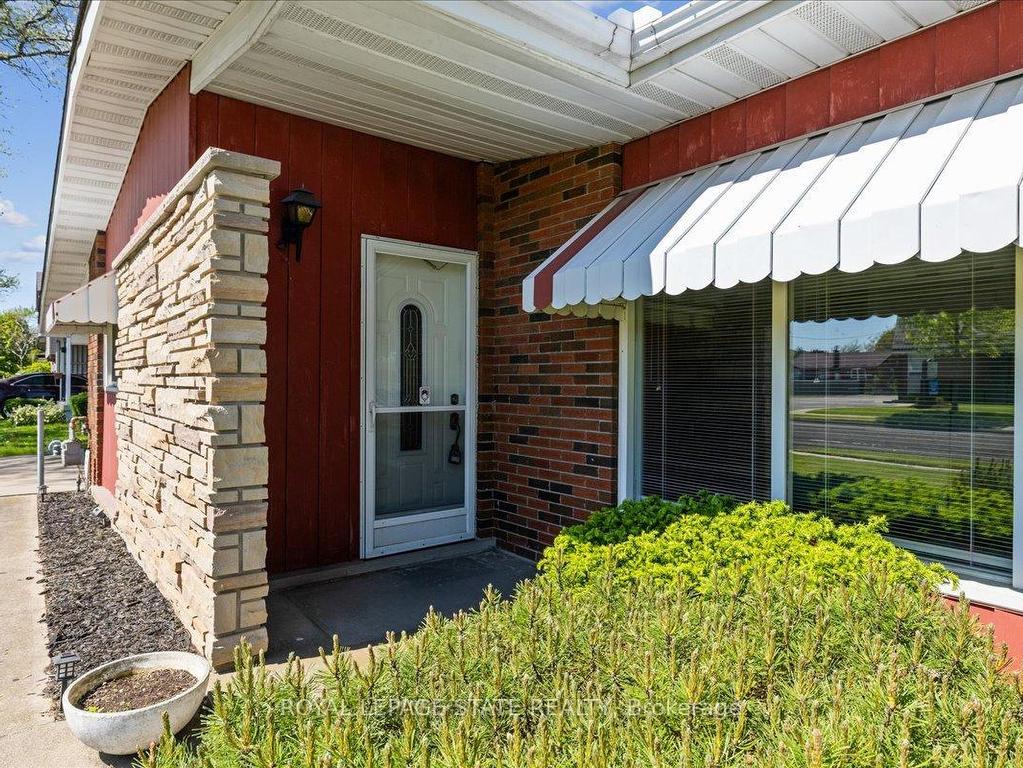 









108


Nash

Road South,
Hamilton,




ON
L8K 4J7

