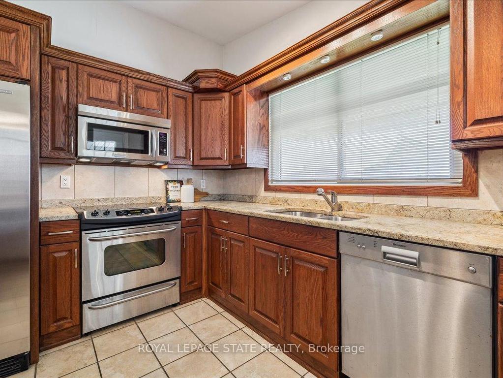 









108


Nash

Road South,
Hamilton,




ON
L8K 4J7

