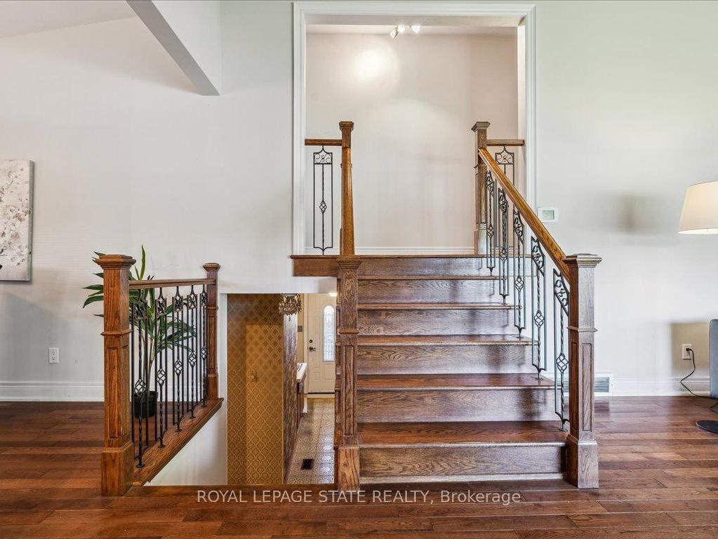 









108


Nash

Road South,
Hamilton,




ON
L8K 4J7

