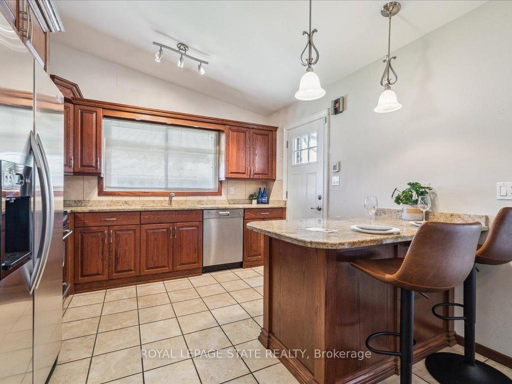 









108


Nash

Road South,
Hamilton,




ON
L8K 4J7

