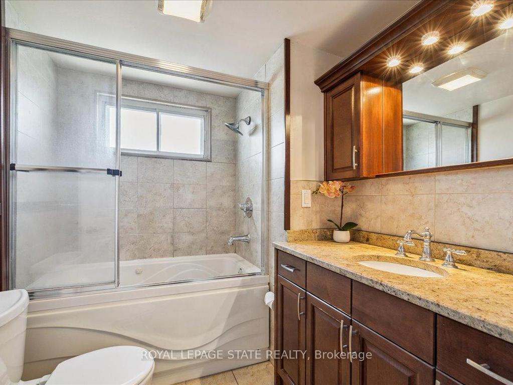 









108


Nash

Road South,
Hamilton,




ON
L8K 4J7

