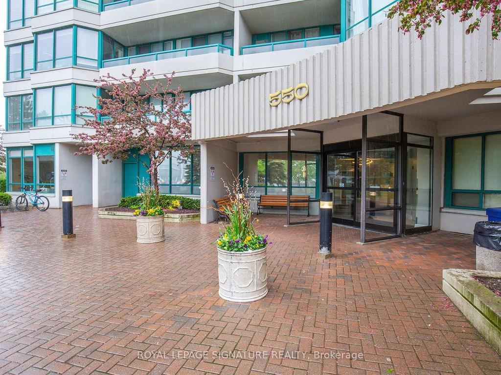 









550


Webb

Drive, 1406,
Mississauga,




ON
L5B 3Y4

