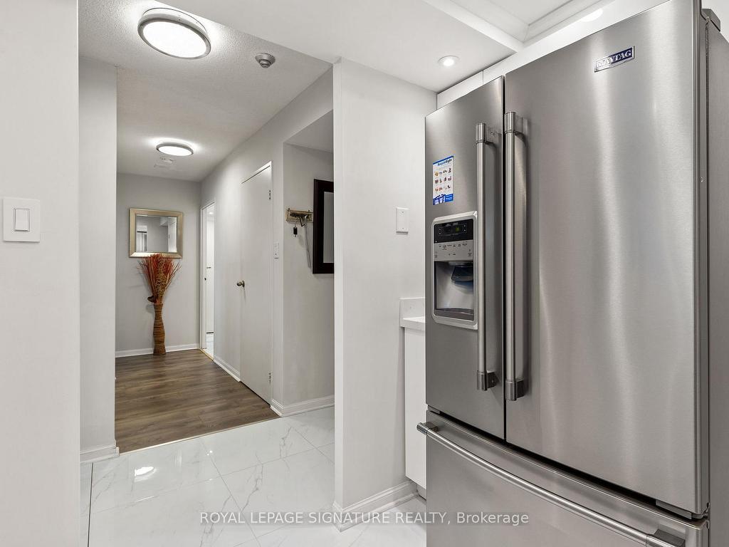 









550


Webb

Drive, 1406,
Mississauga,




ON
L5B 3Y4

