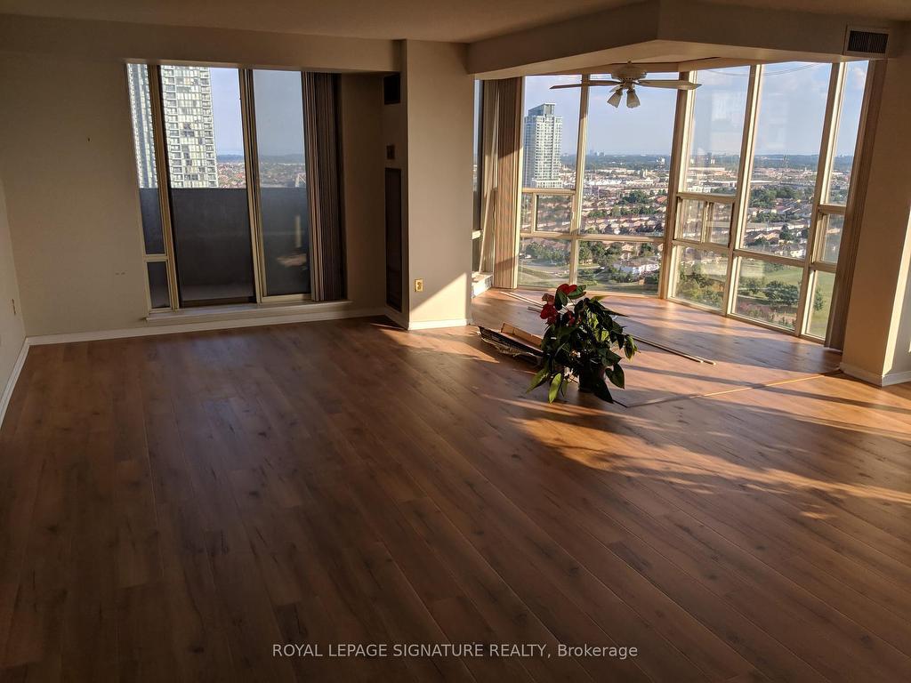 









330


Rathburn

Road West, 2209,
Mississauga,




ON
L5B 3Y1

