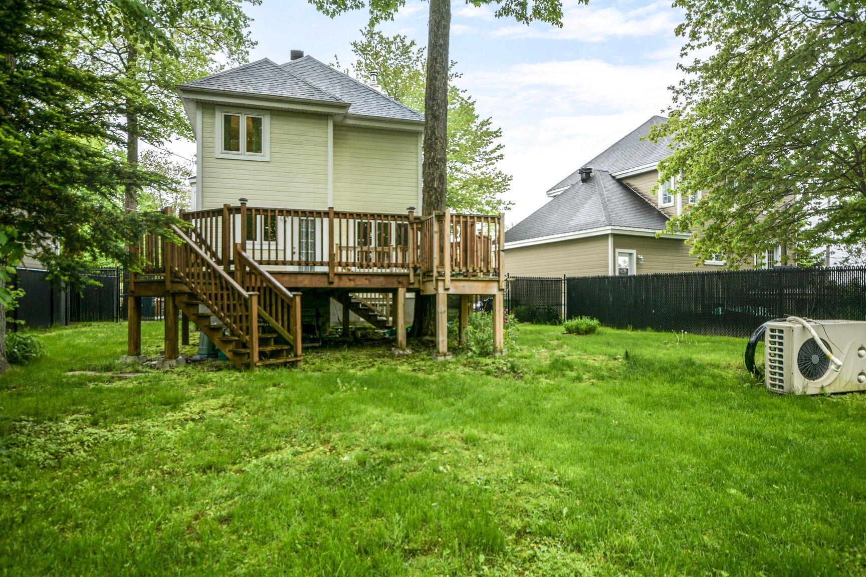 









5


Rue du Boisé

,
Lachute,




QC
J8H4N4

