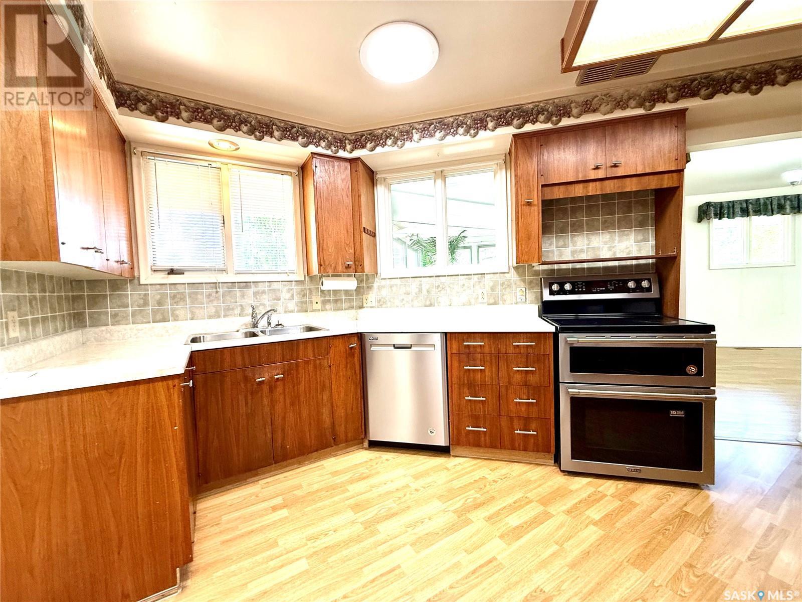 












7 Driftwood CRESCENT

,
Yorkton,




Saskatchewan
S3N2P9

