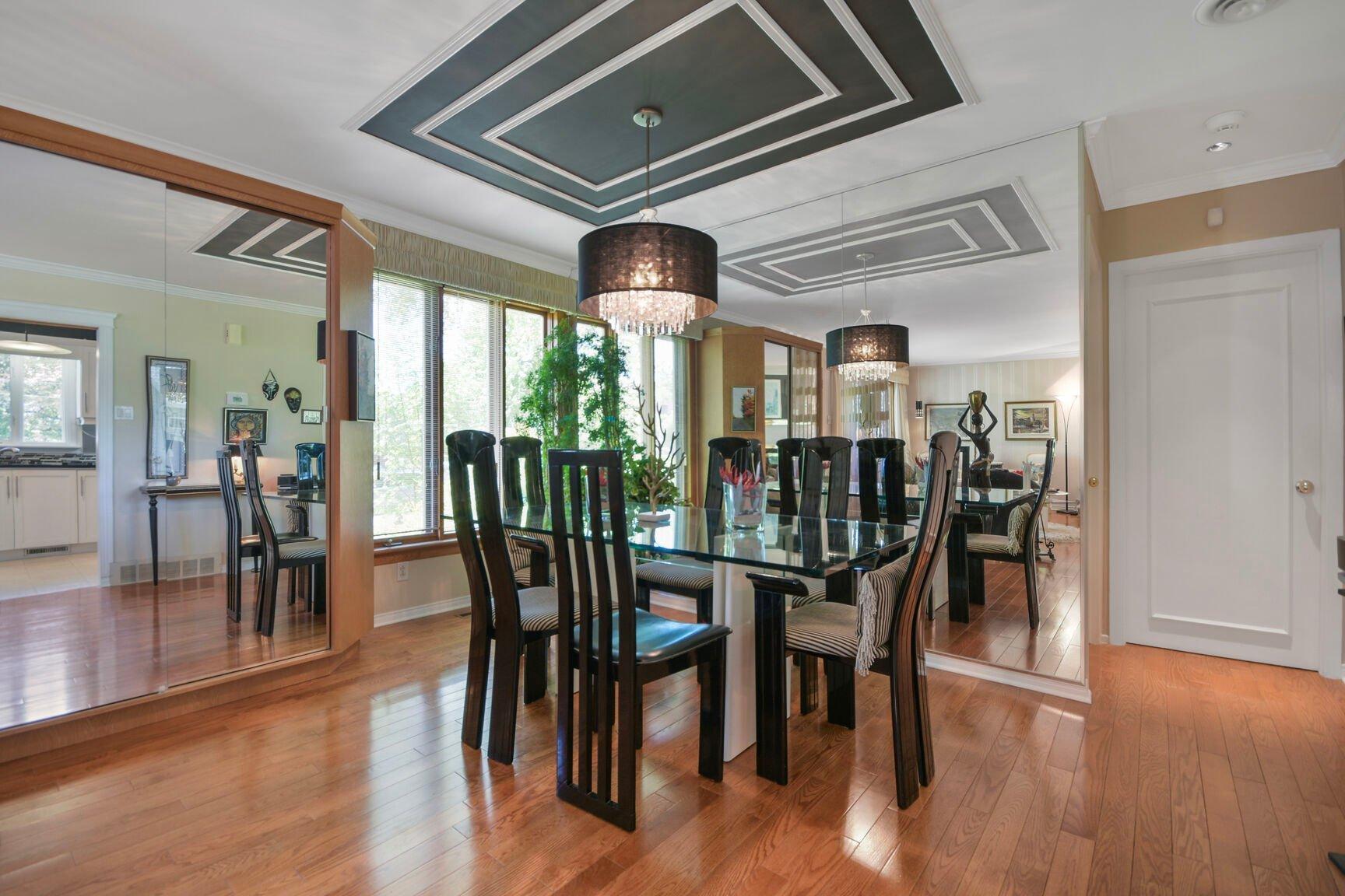 









3516


Rue Isabelle

,
Laval (Fabreville),




QC
H7P3N6

