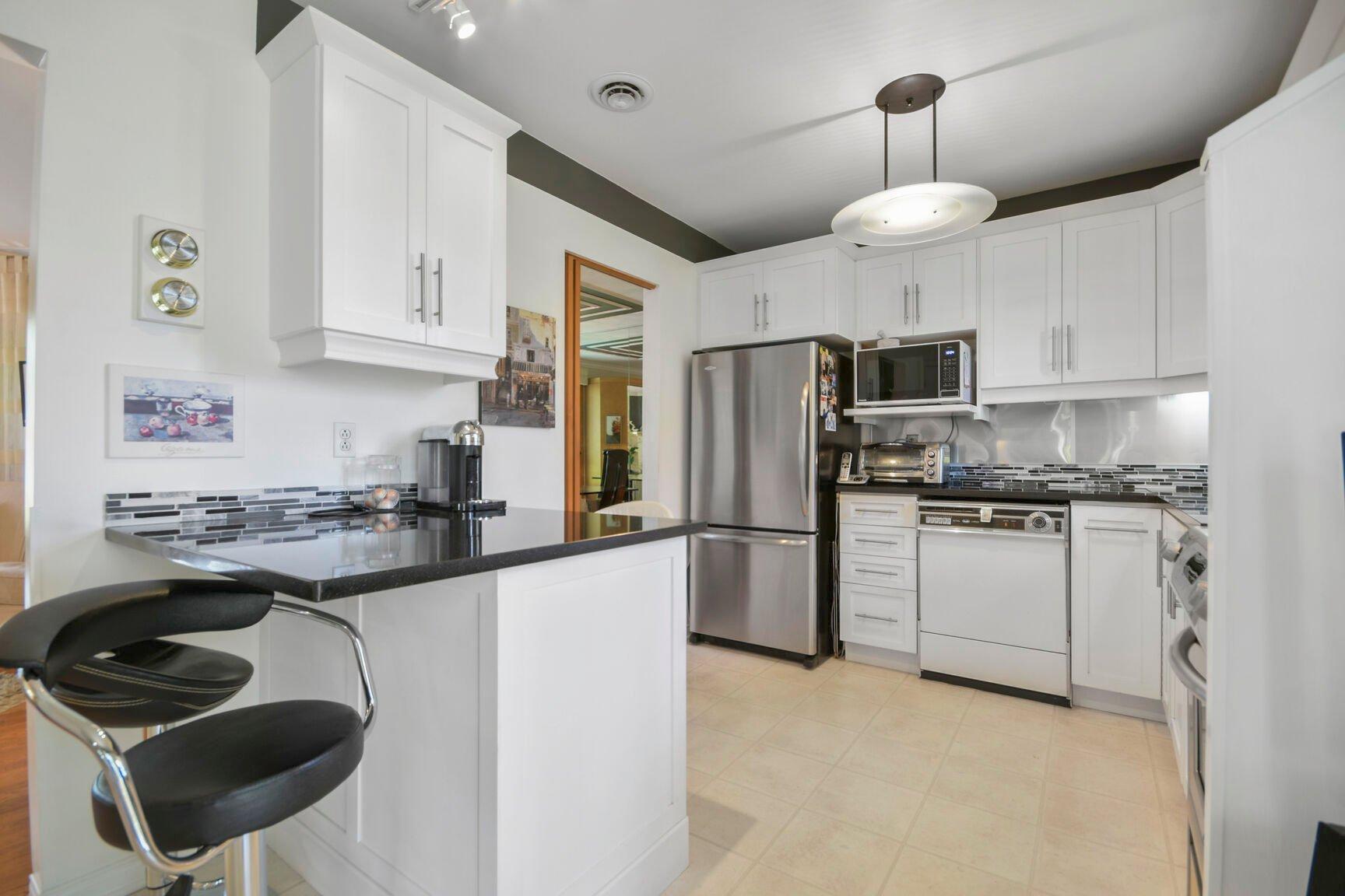 









3516


Rue Isabelle

,
Laval (Fabreville),




QC
H7P3N6

