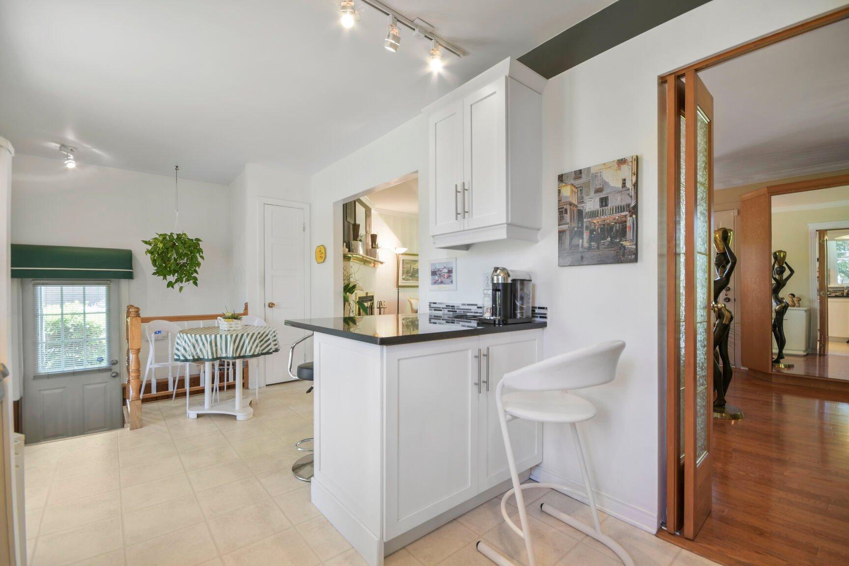 









3516


Rue Isabelle

,
Laval (Fabreville),




QC
H7P3N6

