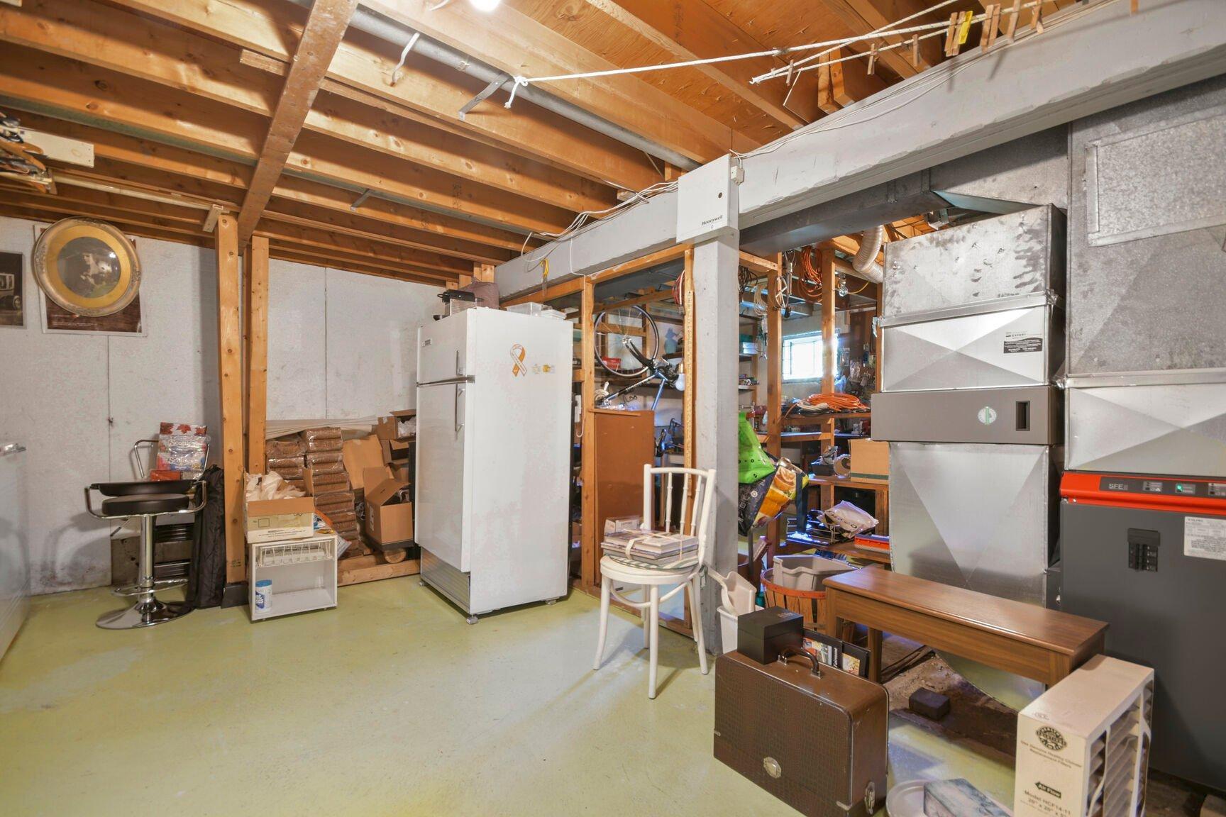 









3516


Rue Isabelle

,
Laval (Fabreville),




QC
H7P3N6

