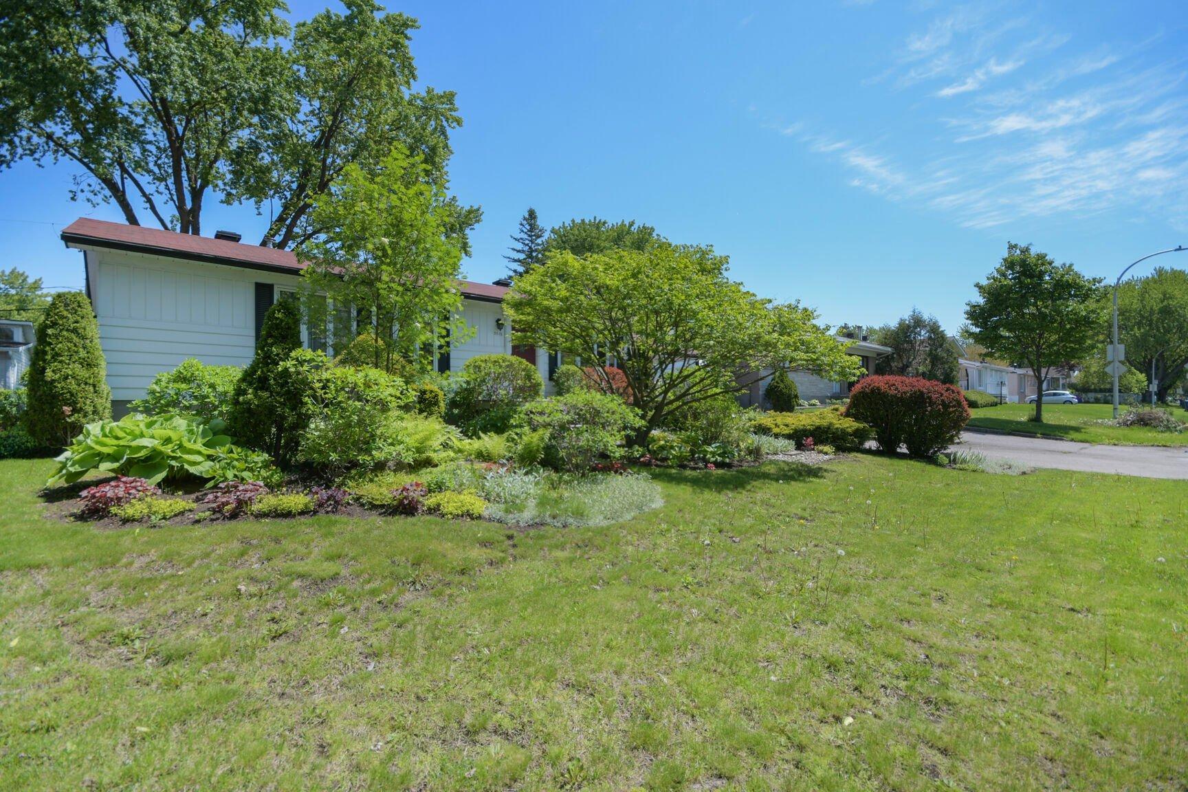 









3516


Rue Isabelle

,
Laval (Fabreville),




QC
H7P3N6

