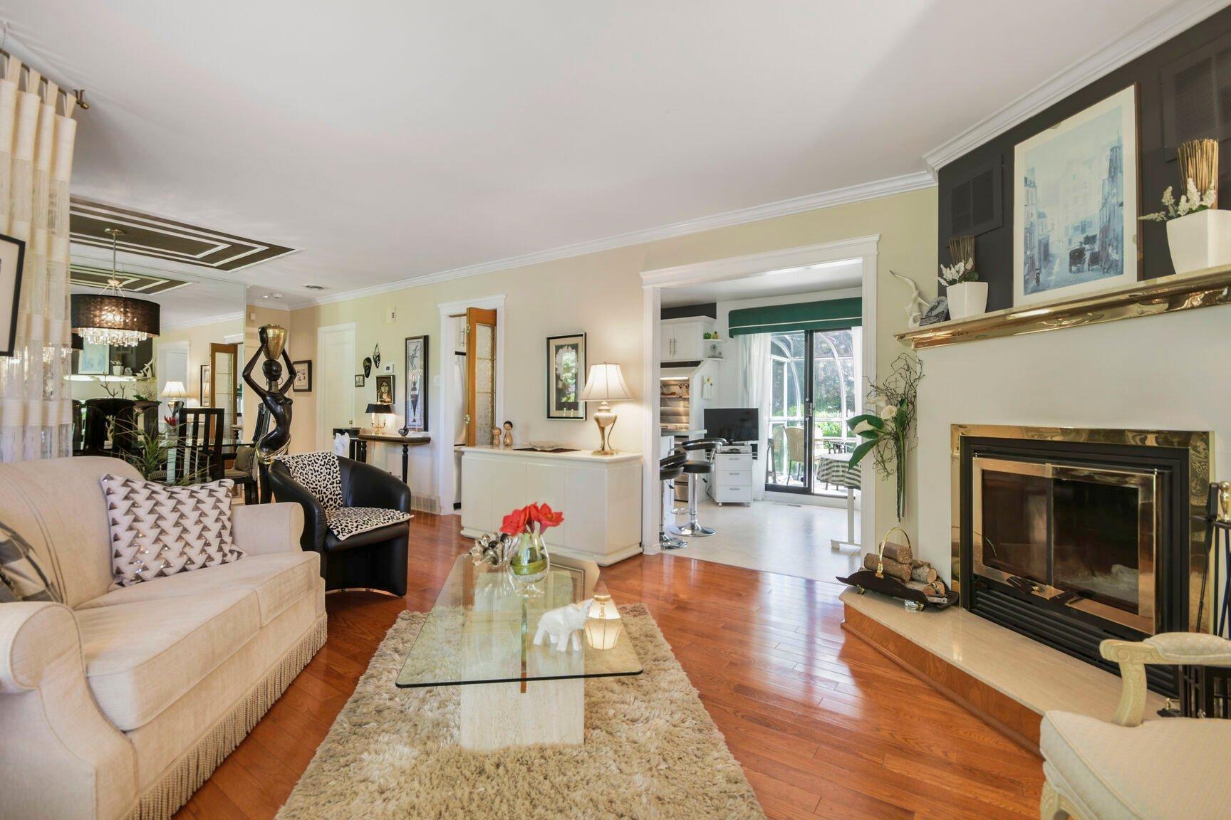 









3516


Rue Isabelle

,
Laval (Fabreville),




QC
H7P3N6

